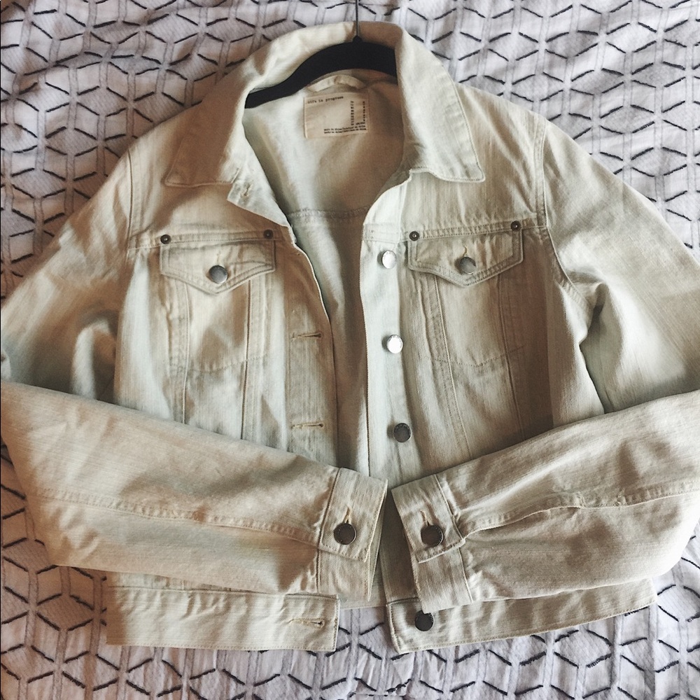 Never worn light wash jean jacket